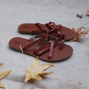 BRAND NEW!! cute sandals